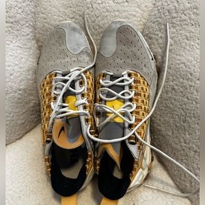 Nike the10th size 9 men’s shoe